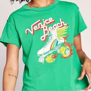Daydreamer Venice Beach Reverse Girlfriend Tee size XS NWOT